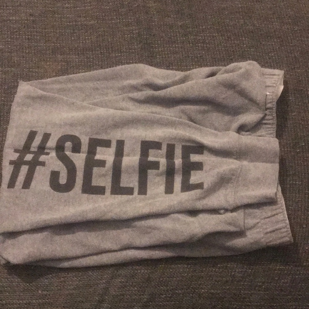 SO #Selfie Capri Sweatpants (Medium)